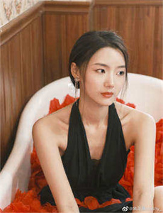 乖乖女是大明星